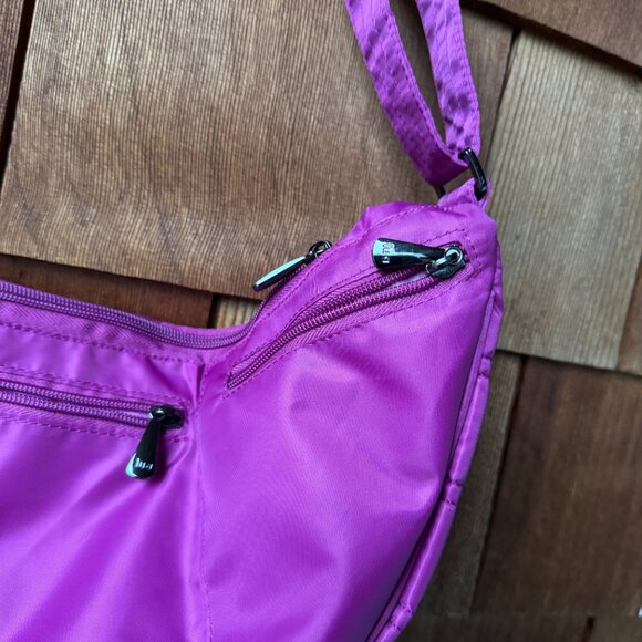 NWOT LUG Large Lightweight Purple Boomerang Bag - Picture 8 of 9